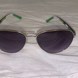 really cute sunglasses !